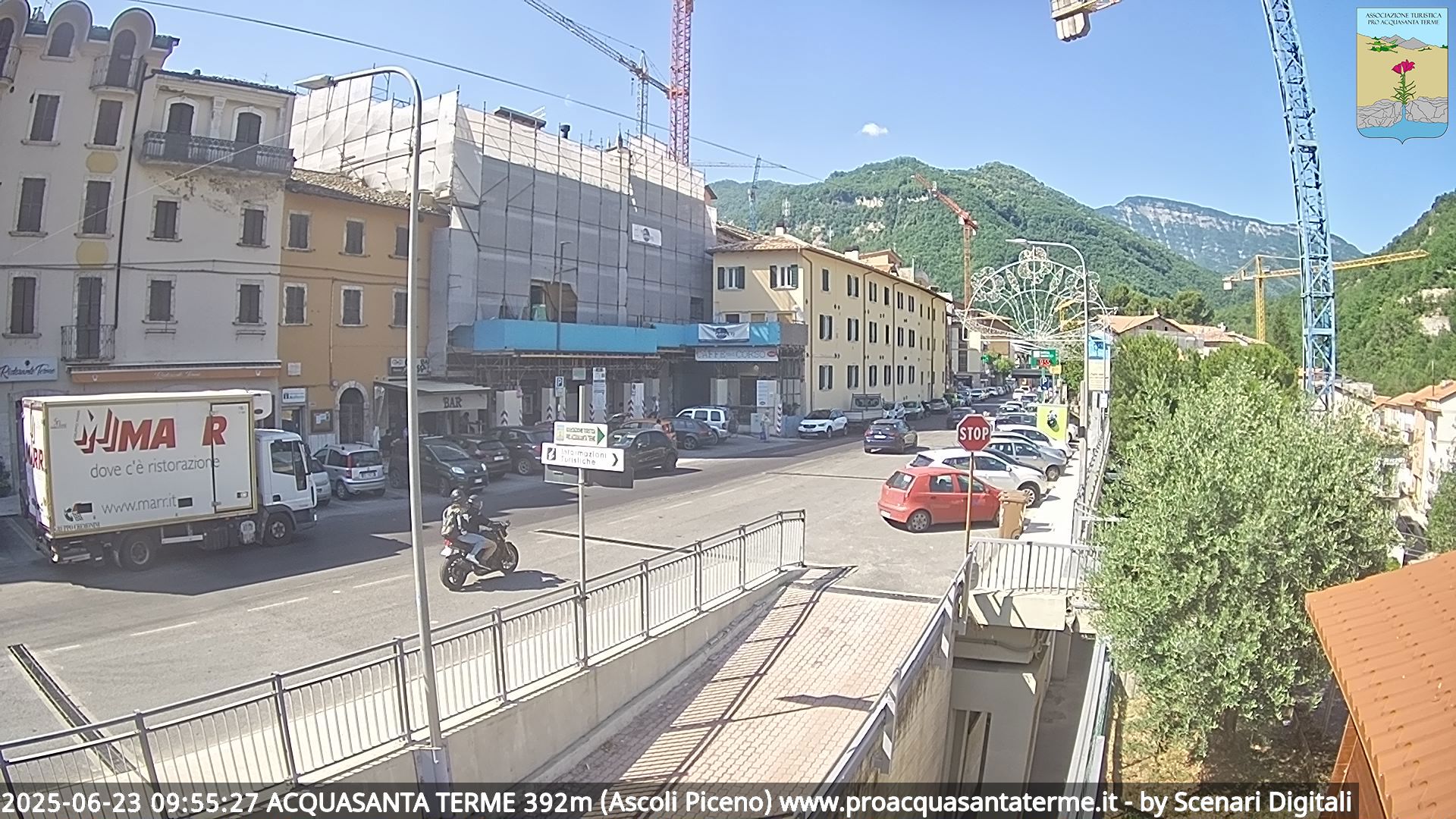 immagine della webcam nei dintorni di Castelluccio Norcia: webcam Acquasanta Terme